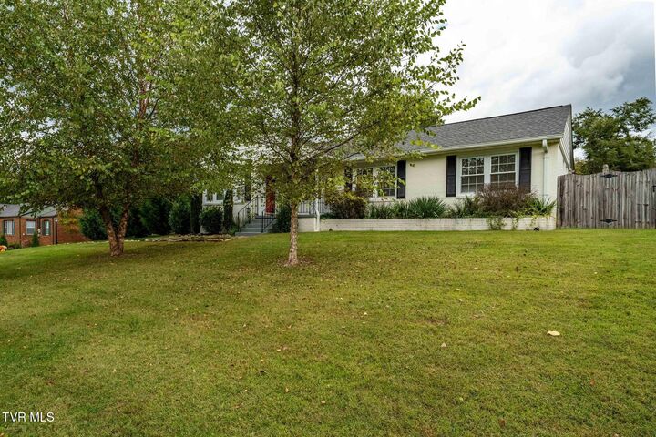 Property Photo: 1502 Baxter Street TN 37601