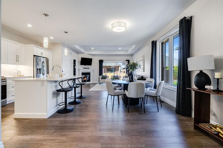 Property Photo:  12 Robin Court  ON N9Y 0E1 