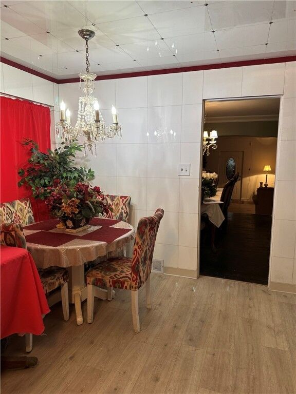 Property Photo:  1730 Graham Blvd  PA 15235 