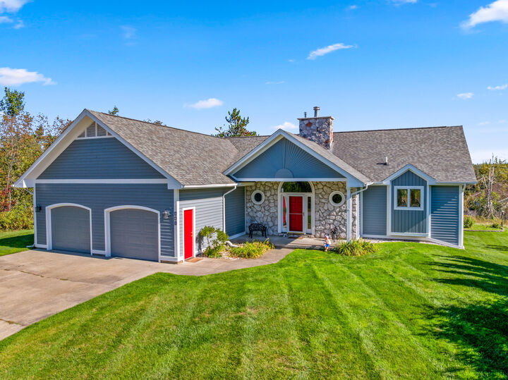 Property Photo:  961 Fairway Drive  MI 49735 