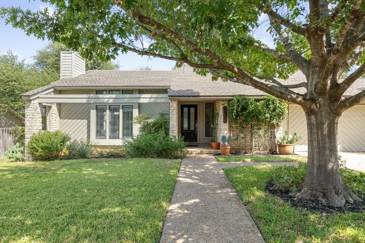 Property Photo: 10606 Mourning Dove Drive TX 78750