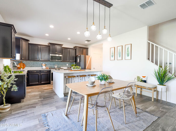 Property Photo:  1398 W Spine Tree Avenue  AZ 85140 
