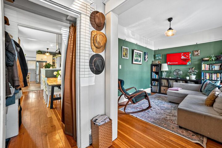 Photo de la propriété: 1113 McLean Drive BC V5L 3N5