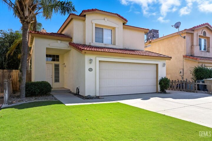 Property Photo: 9609 Salinger Street CA 93311