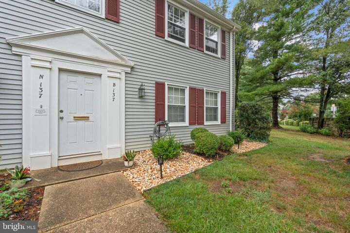 137 Plymouth Lane N  Monroe Township NJ 08831 photo