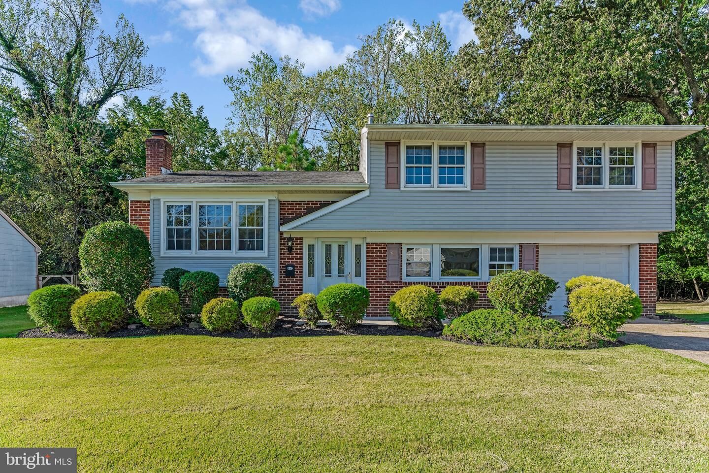 Property Photo:  62 Saratoga Road  NJ 08084 