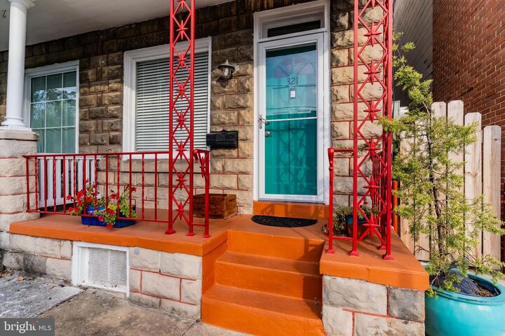 Property Photo:  321 Arch Street  PA 17013 