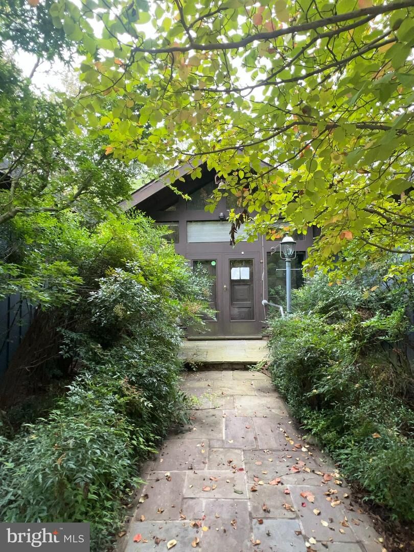 Property Photo: 2108 Brookmead Court MD 21136
