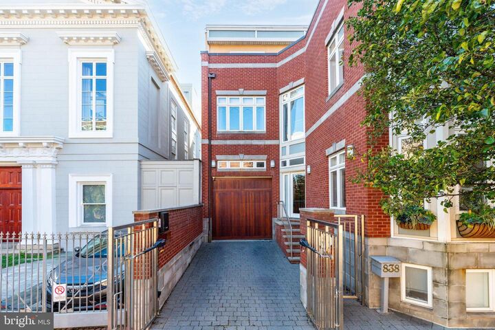 Property Photo:  838-40 Lombard Street  PA 19147 