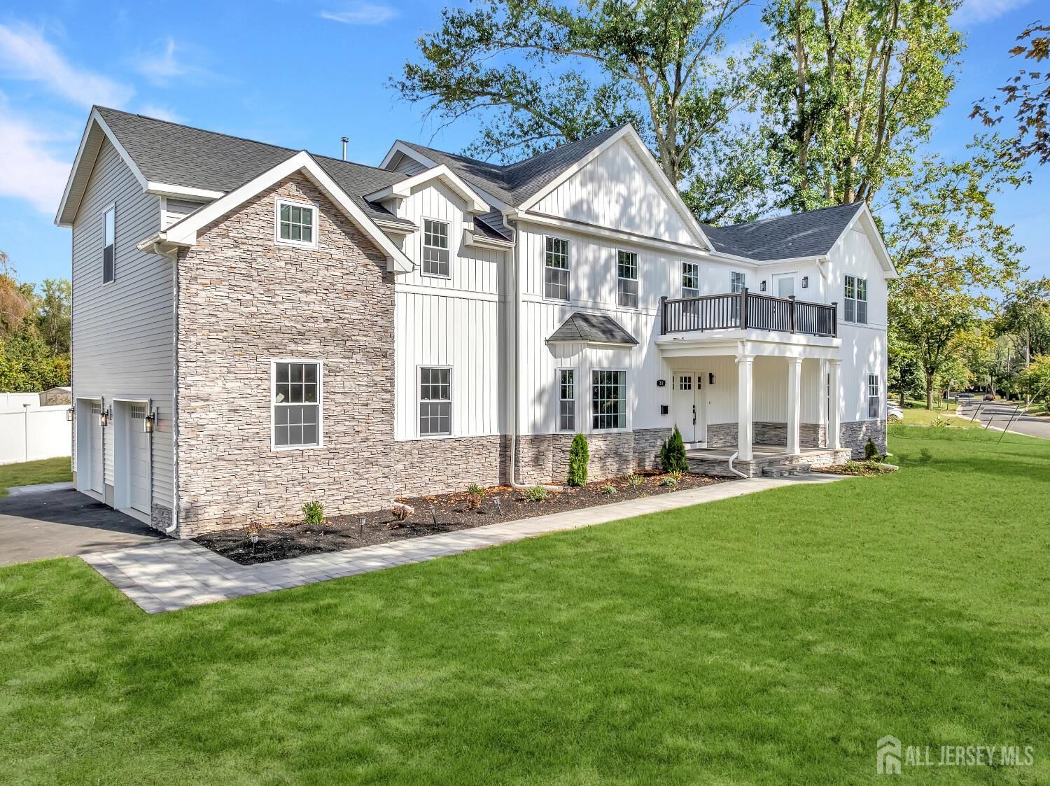 Property Photo:  38 Louise Drive  NJ 08850 