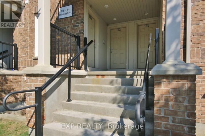 Property Photo:  162 Urbancrest Private 57  ON K2J 2S7 