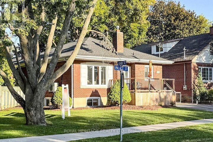 Property Photo:  233 Palace Street  ON L1N 5G1 