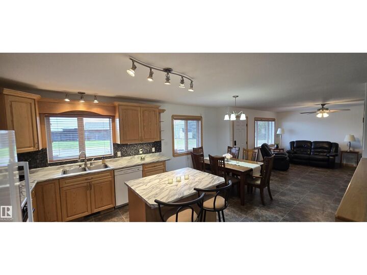 Property Photo:  15205 Twp 522  AB T9C 1S6 