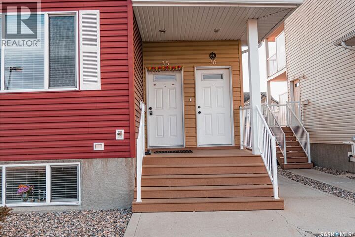 Photo de la propriété:  35 5004 James Hill Road  SK S4W 0B8 