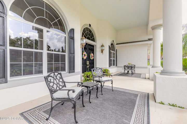 Property Photo: 2707 Winterford Drive FL 32128