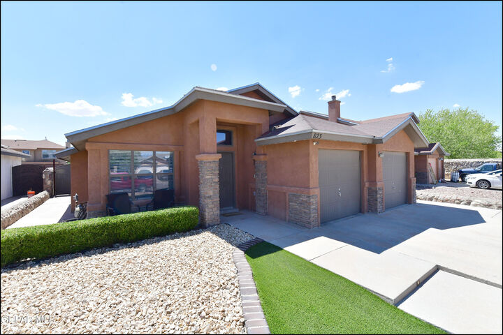 Property Photo: 823 Saguaro Park Court TX 79932