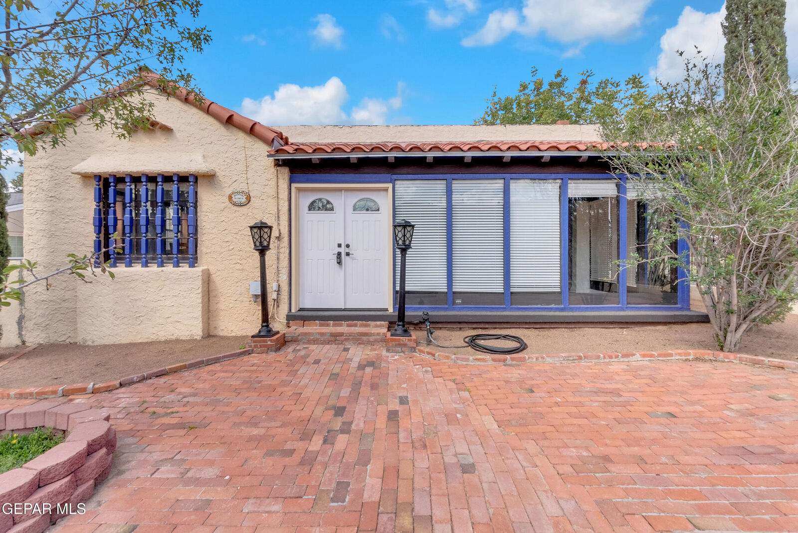 Property Photo:  923 McKelligon Drive  TX 79902 