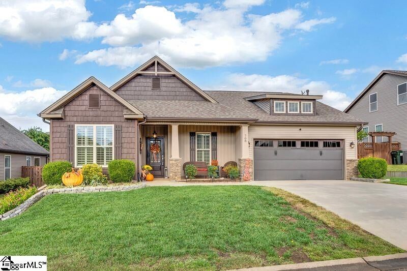 Property Photo: 708 Wynborne Lane SC 29369