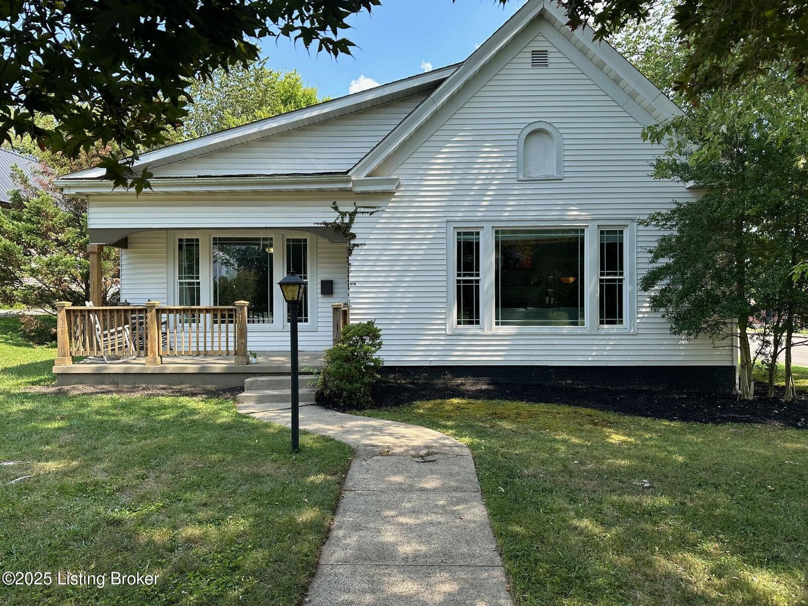 Property Photo:  616 S Green St  KY 42141 
