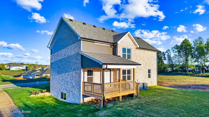 Property Photo: 125 Broken Arrow Ct KY 40047