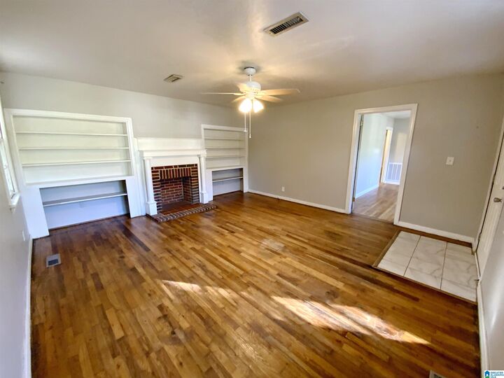 Property Photo: 709 Glenwood Road AL 35160