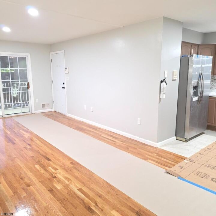 Property Photo:  22 Boylan St 1  NJ 07106 