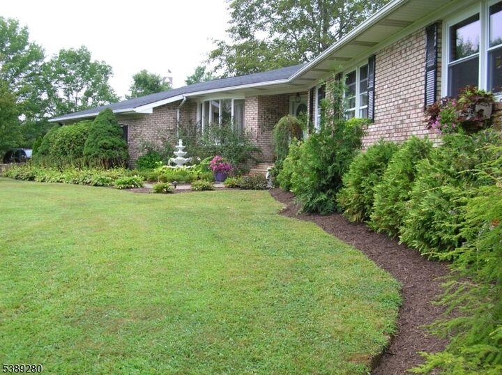 50 Sutton Rd  Tewksbury Twp. NJ 08833 photo