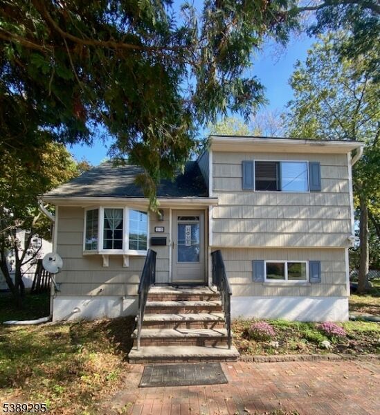 12 Cherokee Ave  Parsippany-Troy Hills Twp. NJ 07034 photo