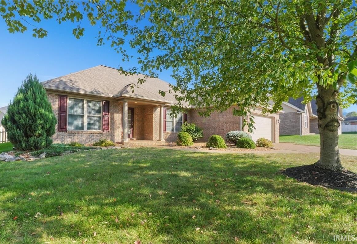 Property Photo:  15221 Kingsmont Drive  IN 47725 