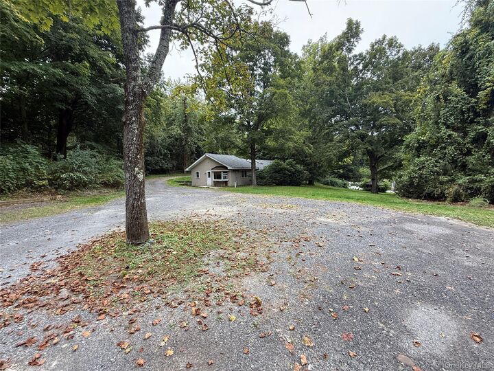 Property Photo:  7 Tanglewood Park Drive  NY 12542 