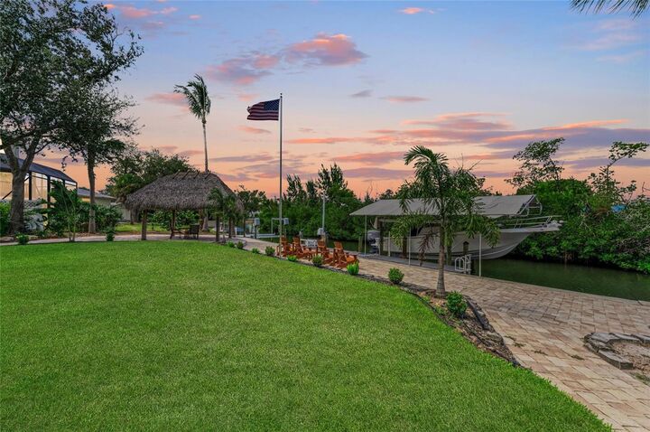 Property Photo:  50 Buccaneer Bend  FL 33946 