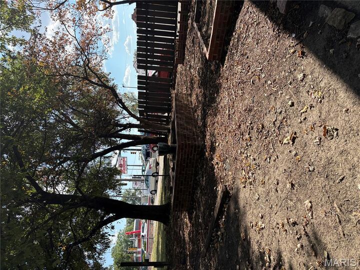 Property Photo:  9 W E Street  IL 62220