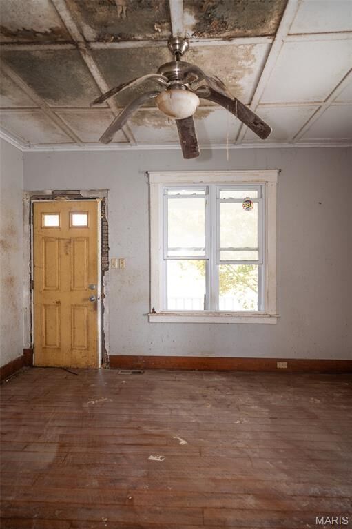 Property Photo: 694 Market Street MO 63670