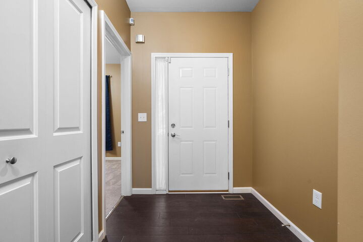 Property Photo: 2726 Brooklyn Drive MI 48198