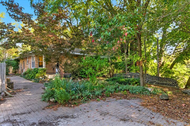 Property Photo:  5 Keppler Court  MI 48103 