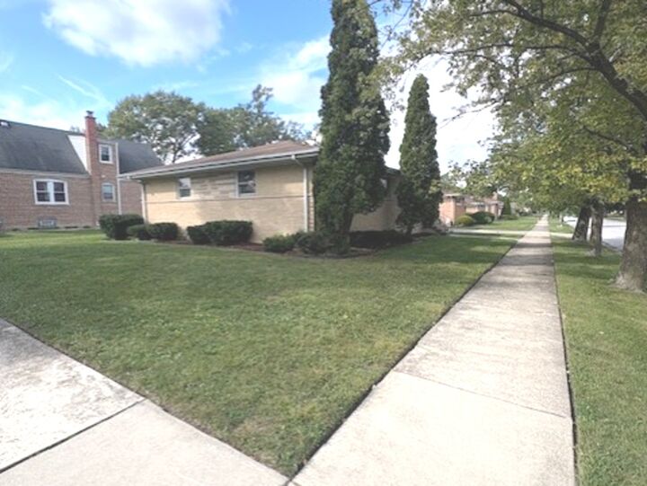 Property Photo:  16560 Greenwood Avenue  IL 60473 