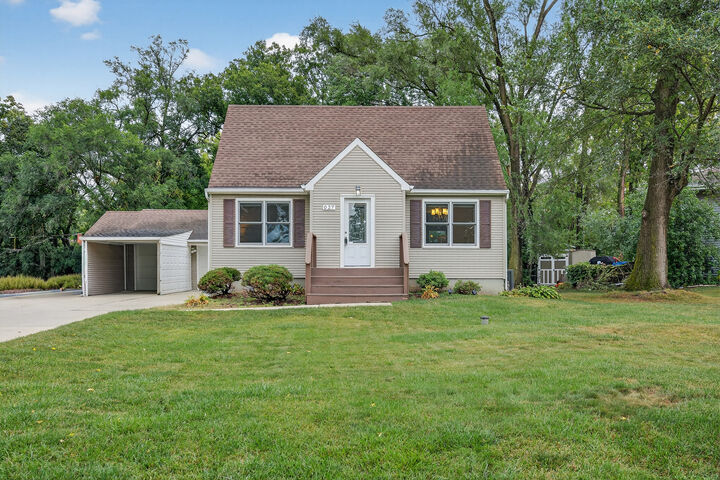 Property Photo:  1N027 Ethel Street  IL 60187 