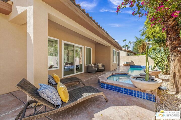 Property Photo: 30 Via Cielo Azul CA 92260