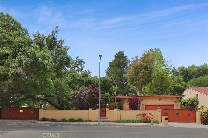 Property Photo:  3951 Vanalden  CA 91356 