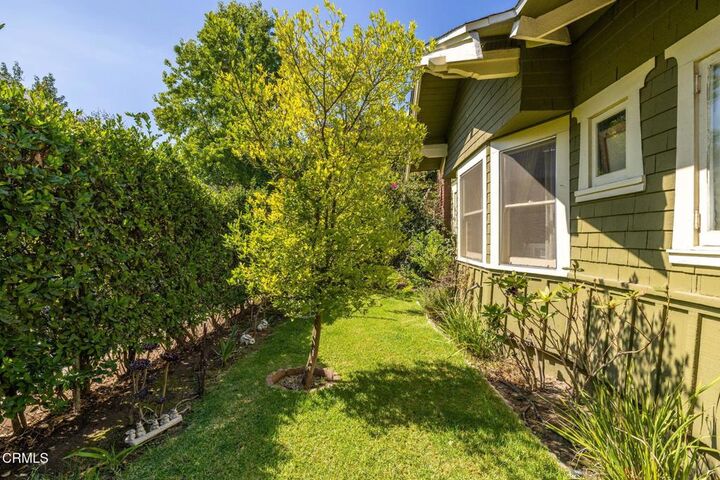 Property Photo:  1764 N Raymond Avenue  CA 91103 