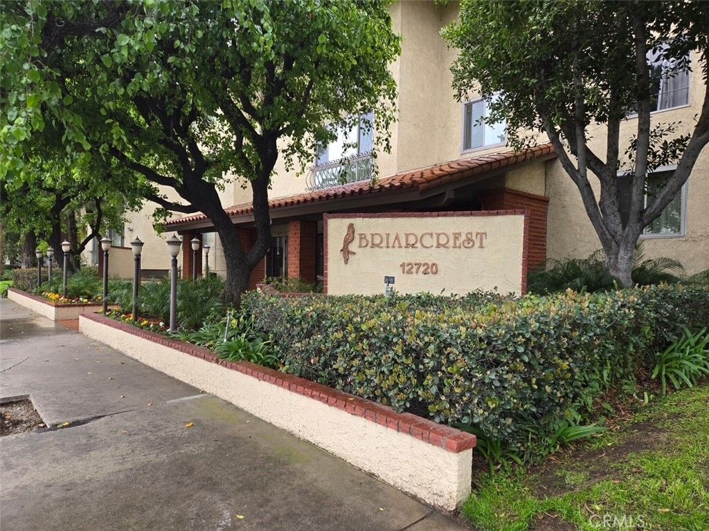 Property Photo:  12720 Burbank 311  CA 91607 