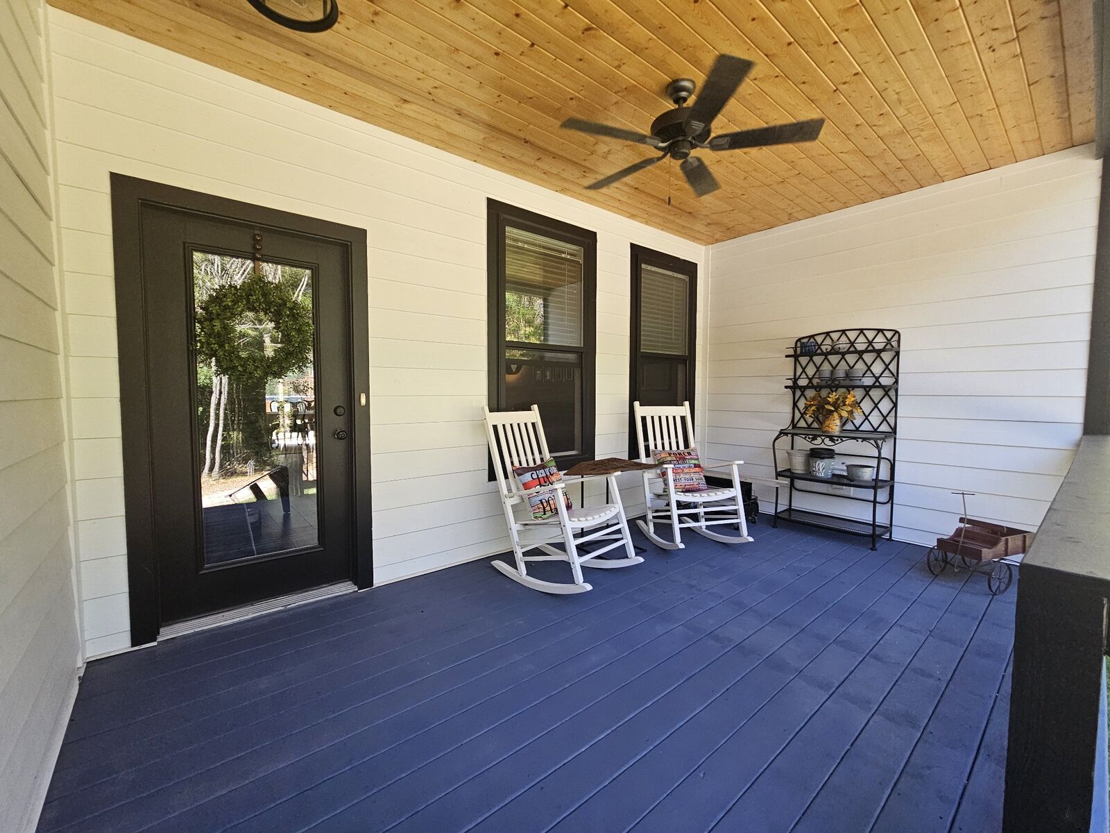 Property Photo: 425 Buck Graves Rd TN 37186