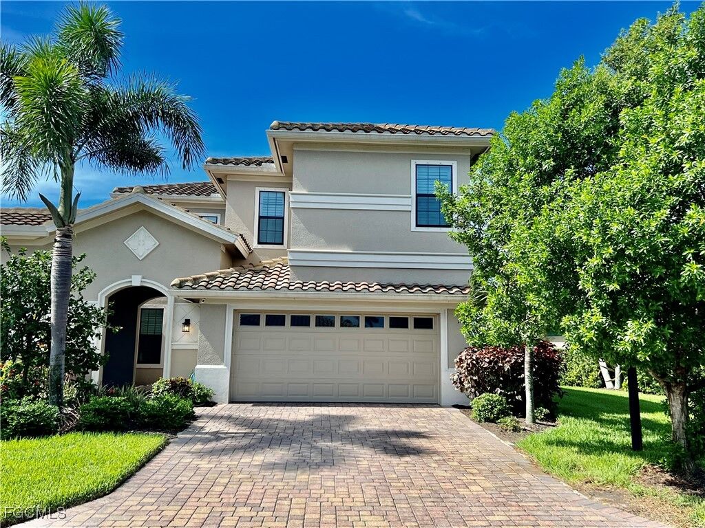 Property Photo: 15111 Cortona Way FL 33908