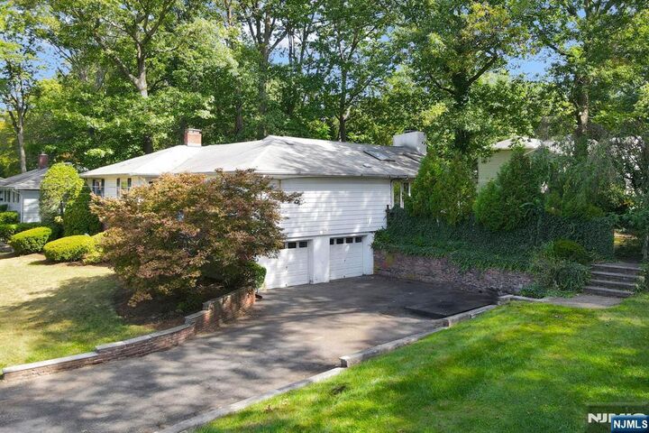 Property Photo:  567 Hickory Street  NJ 07676 