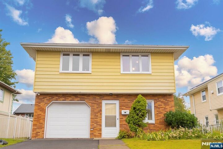 11 Roehrs Drive  Wallington NJ 07057 photo