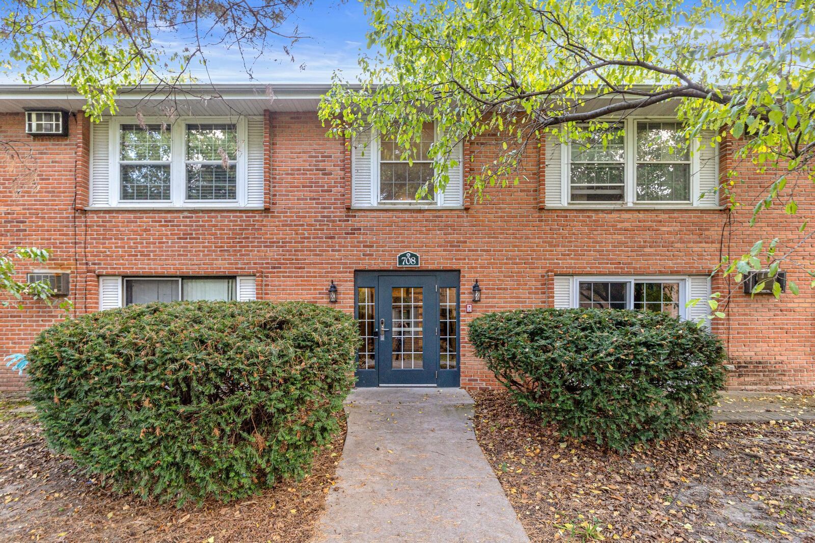 Property Photo: 708 Old Settlers Trail 1 MN 55343