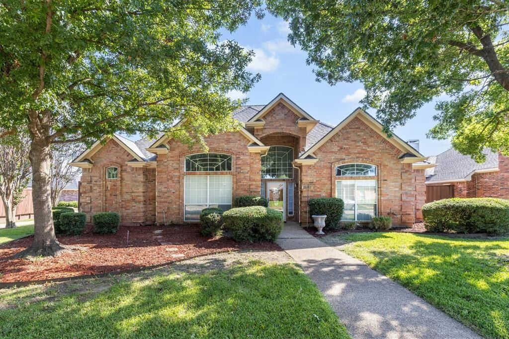 Property Photo:  2816 Corby Drive  TX 75025 