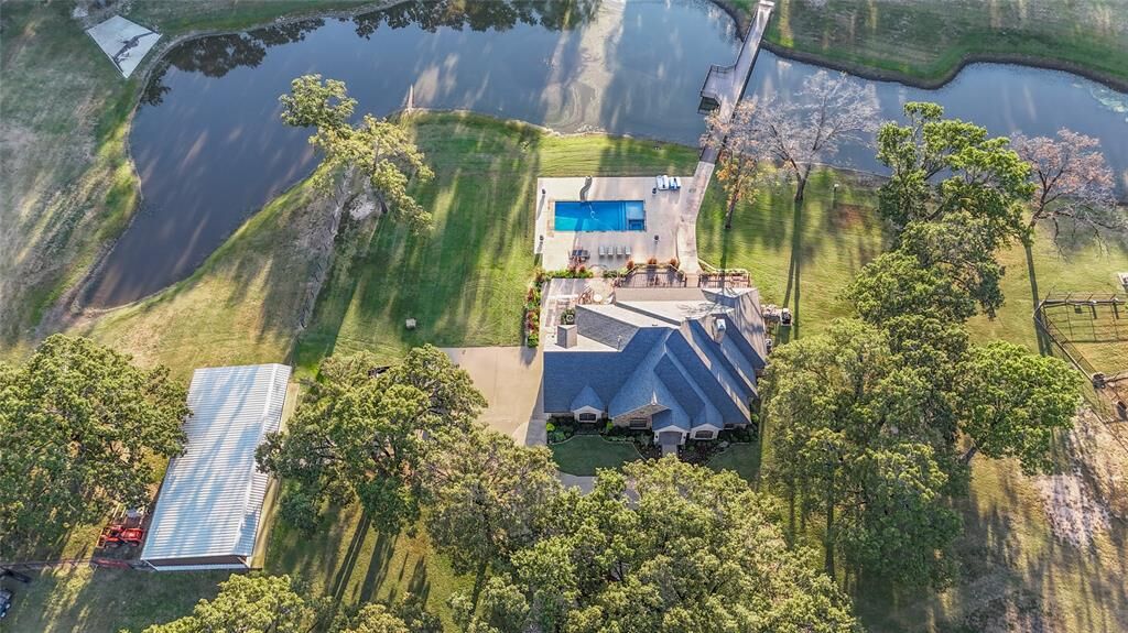 Property Photo:  9500 County Road 310  TX 75161 