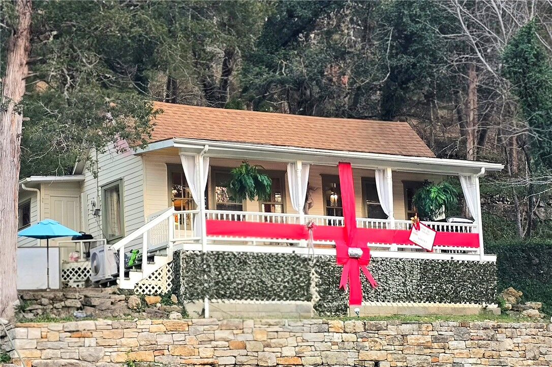 Property Photo: 17 Flint Street AR 72632