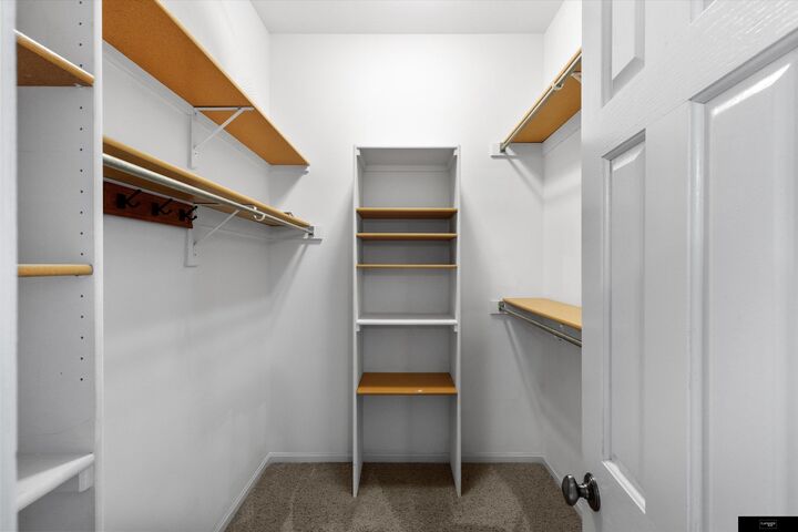 Property Photo: 12101 N 177 Th Circle NE 68007